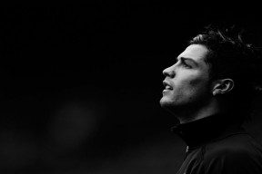 FIFA-梅西跨界炸裂！快船比赛中大四喜破纪录，篮球场惊现足球之王
