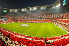 FIFA-库里模式点燃伯纳乌，金州三分雨助皇马奏凯